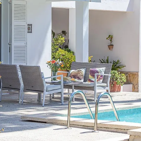 埃斯诺莱18度假屋