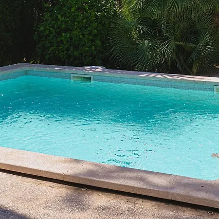 埃斯诺莱18度假屋