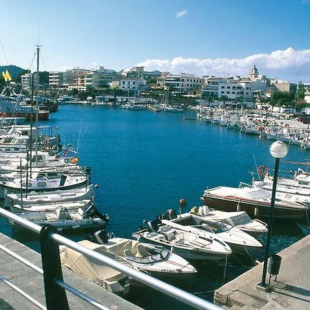 埃斯诺莱18度假屋 *